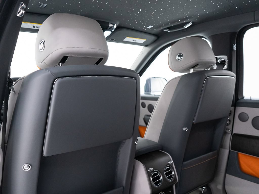 Certified 2023 Rolls-Royce Cullinan w/ Dark Exterior Package AWD/4WD image 23