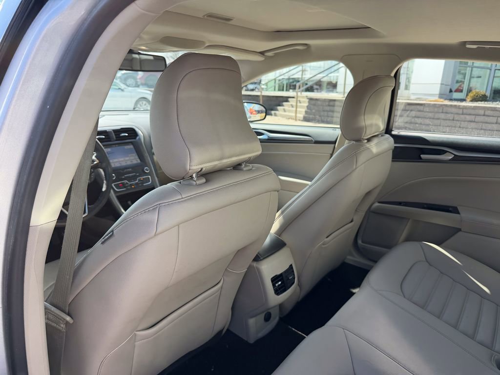 Used 2019 Ford Fusion SEL image 13