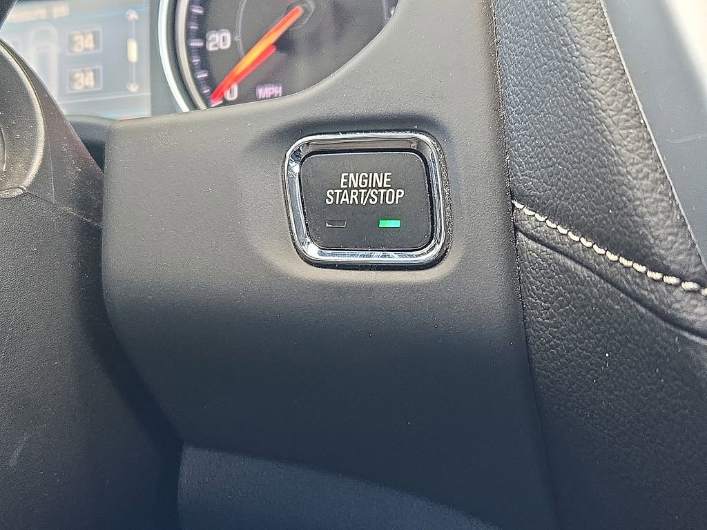 Used 2023 GMC Acadia SLE image 29