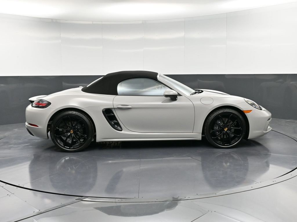 New 2025 Porsche 718 Boxster image 9