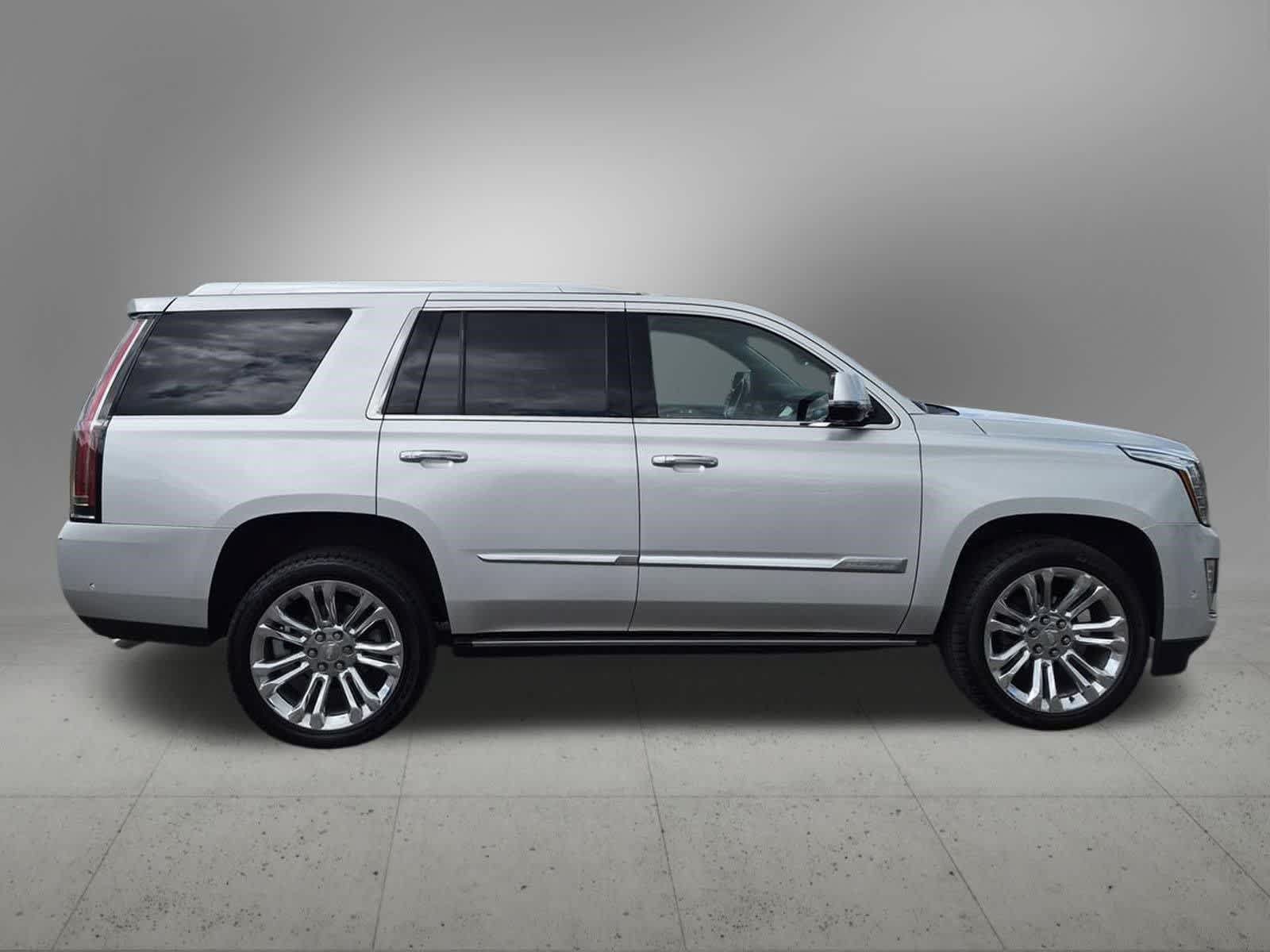 Used 2019 Cadillac Escalade Premium Luxury w/ LPO, Radiant Package AWD/4WD image 7