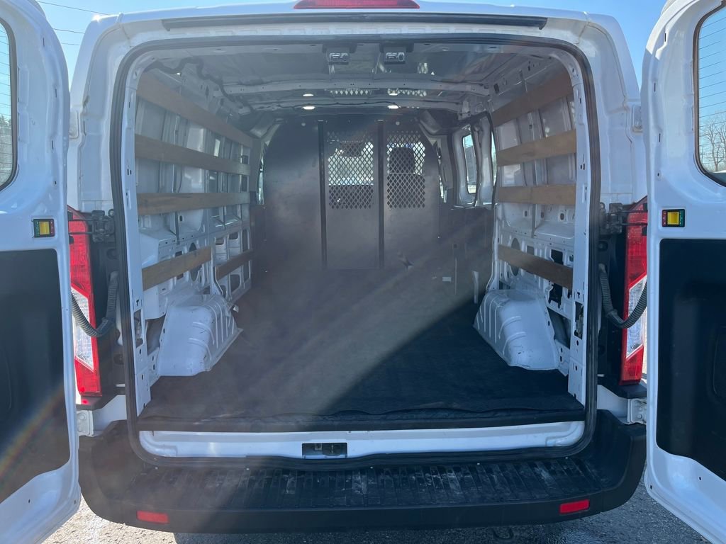 Used 2023 Ford Transit 250 Low Roof AWD w/ Exterior Upgrade Package image 19