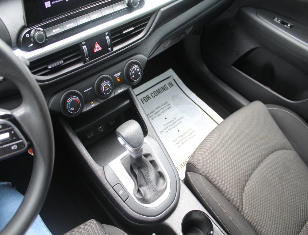 Used 2022 Kia Forte LXS image 15