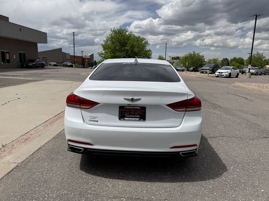 Used 2015 Hyundai Genesis 3.8 AWD/4WD image 7