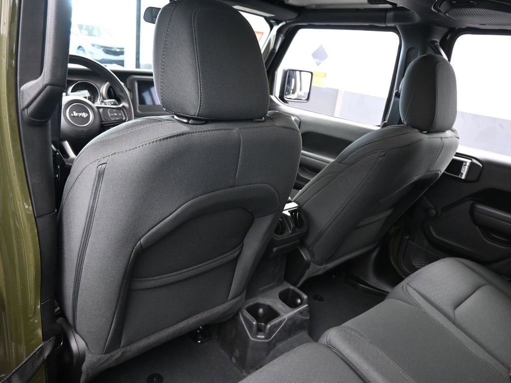 Used 2022 Jeep Wrangler Unlimited Sport image 30