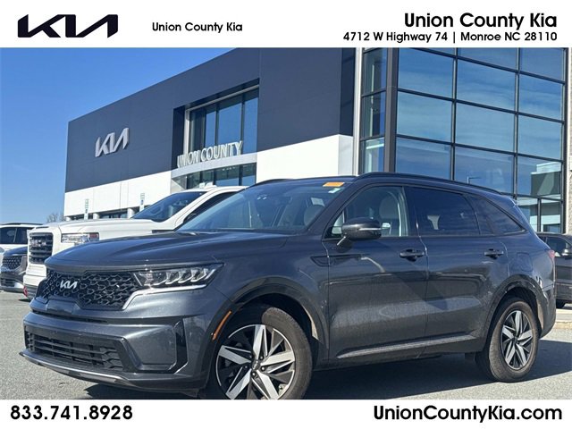 Used 2023 Kia Sorento S
