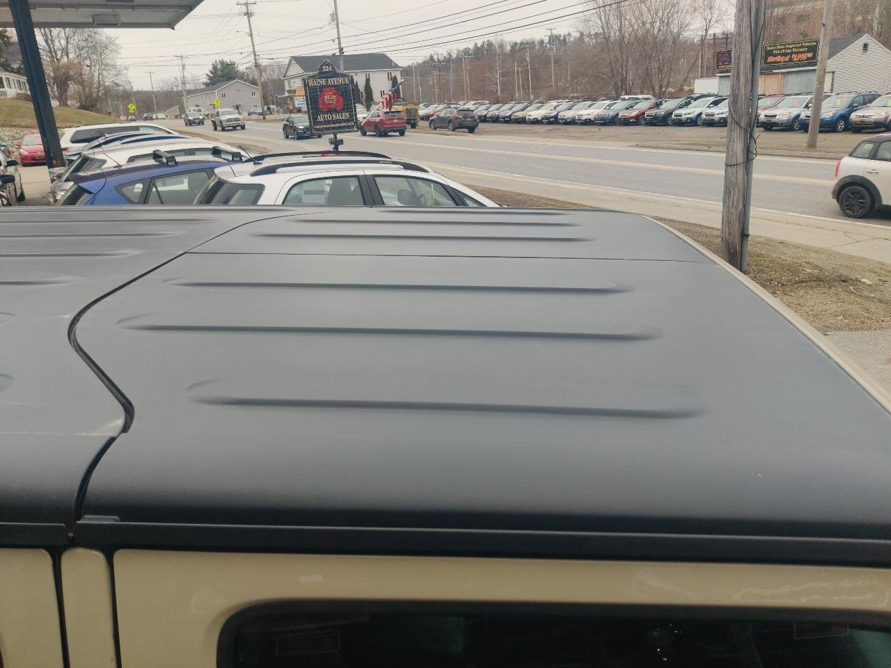 Used 2018 Jeep Wrangler Unlimited Sport S image 16