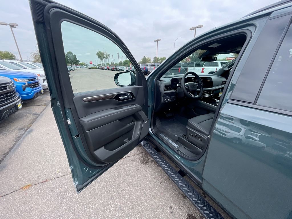 New 2026 Chevrolet Suburban Z71 w/ Comfort Package image 1