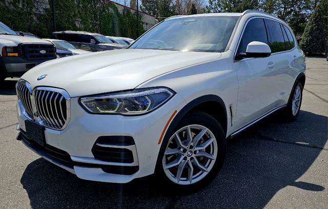 Used 2022 BMW X5 xDrive40i w/ Executive Package AWD/4WD image 1