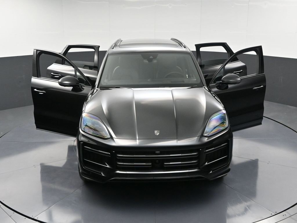 New 2026 Porsche Cayenne Turbo image 36