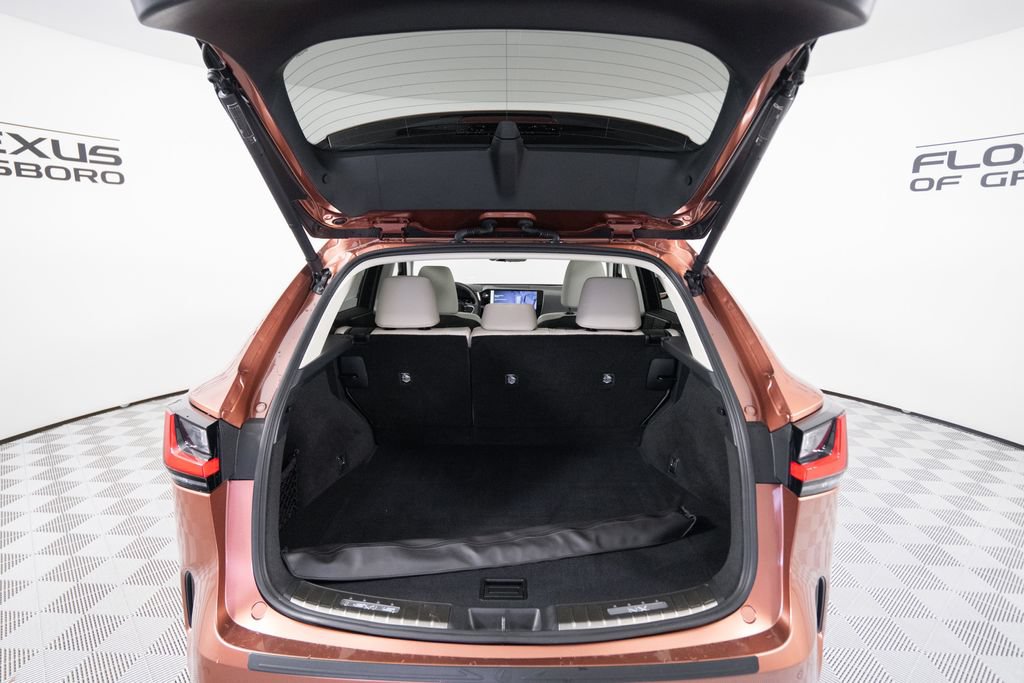 Certified 2025 Lexus NX 350h AWD w/ Accessory Package (K3) image 22