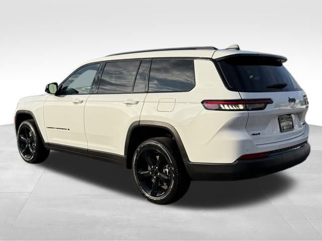 New 2025 Jeep Grand Cherokee L Limited w/ Black Appearance Package image 5