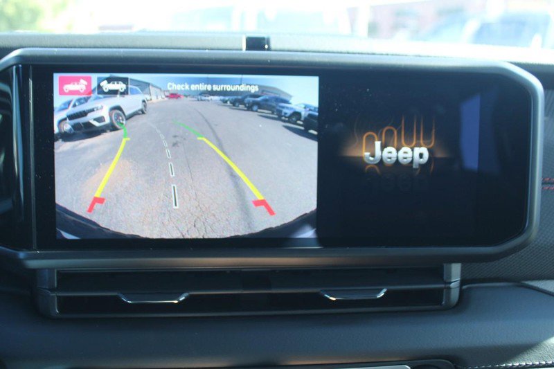 New 2026 Jeep Wrangler Unlimited Rubicon w/ Technology Group image 10