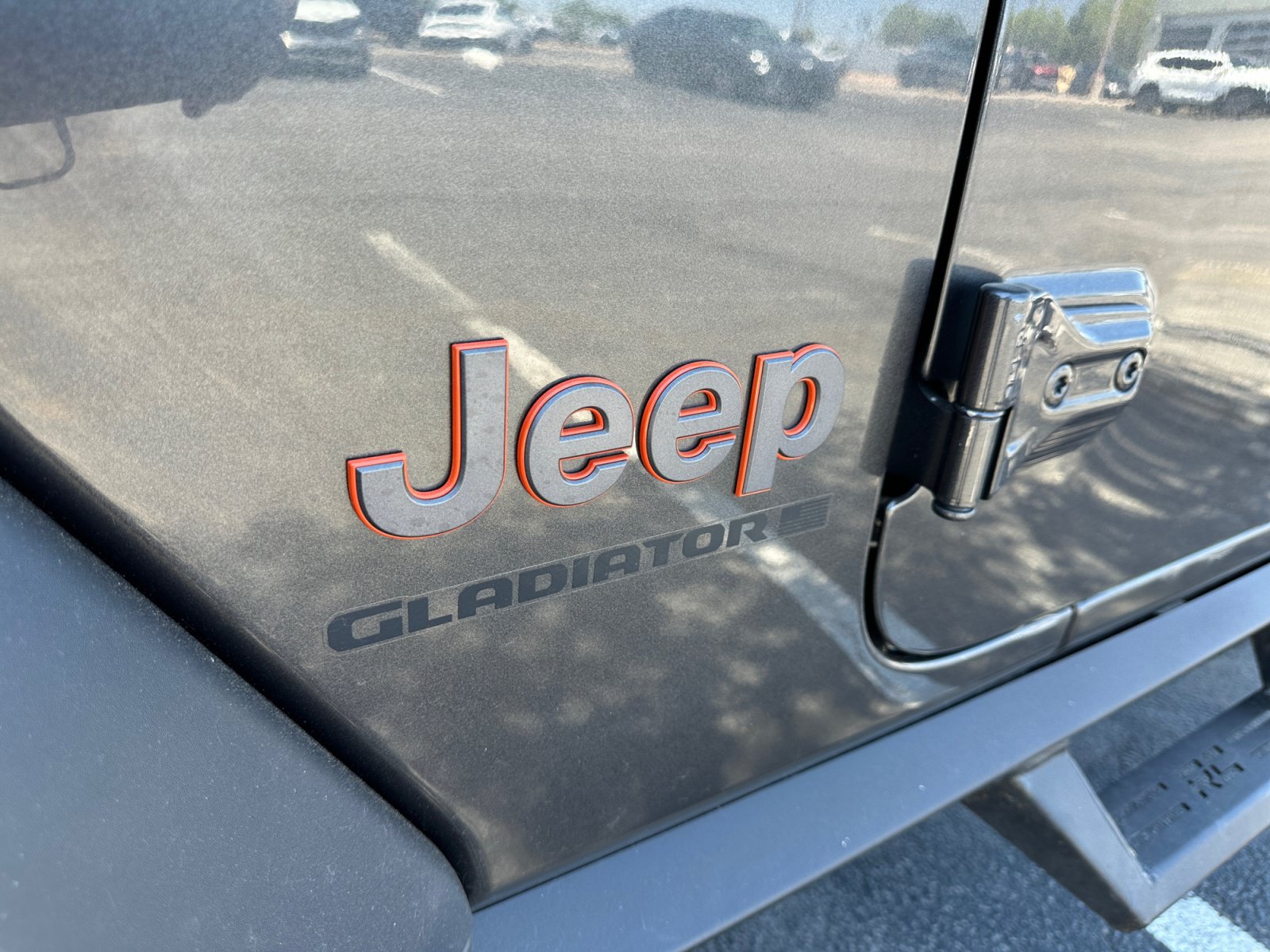 Used 2023 Jeep Gladiator Mojave AWD/4WD image 32