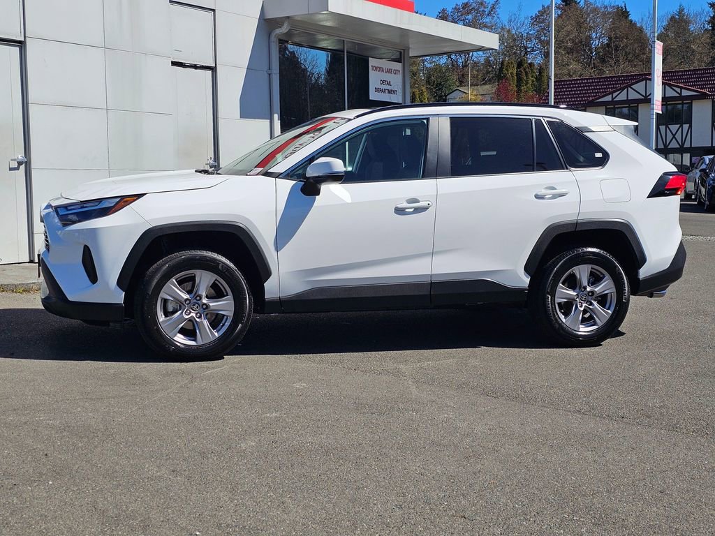 Certified 2025 Toyota RAV4 XLE w/ Convenience Package AWD/4WD image 4