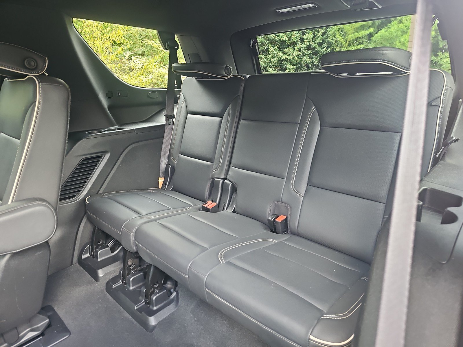 Used 2022 Chevrolet Tahoe Premier AWD/4WD image 31
