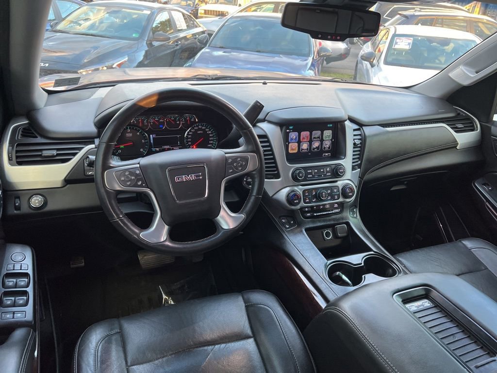 Used 2017 GMC Yukon SLT image 27