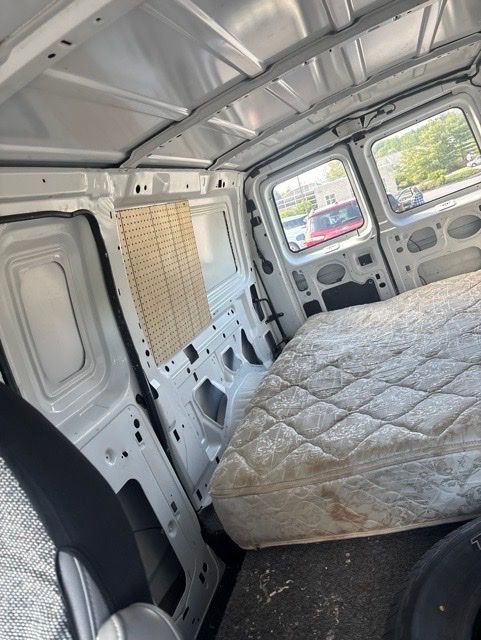 Used 2006 Ford E-150 and Econoline 150 RWD image 20