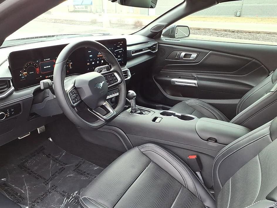Used 2024 Ford Mustang GT Premium image 22