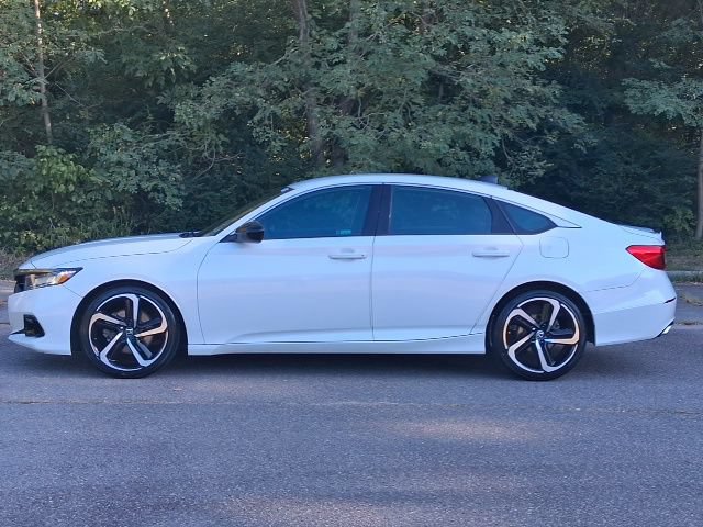 Used 2021 Honda Accord Sport image 2