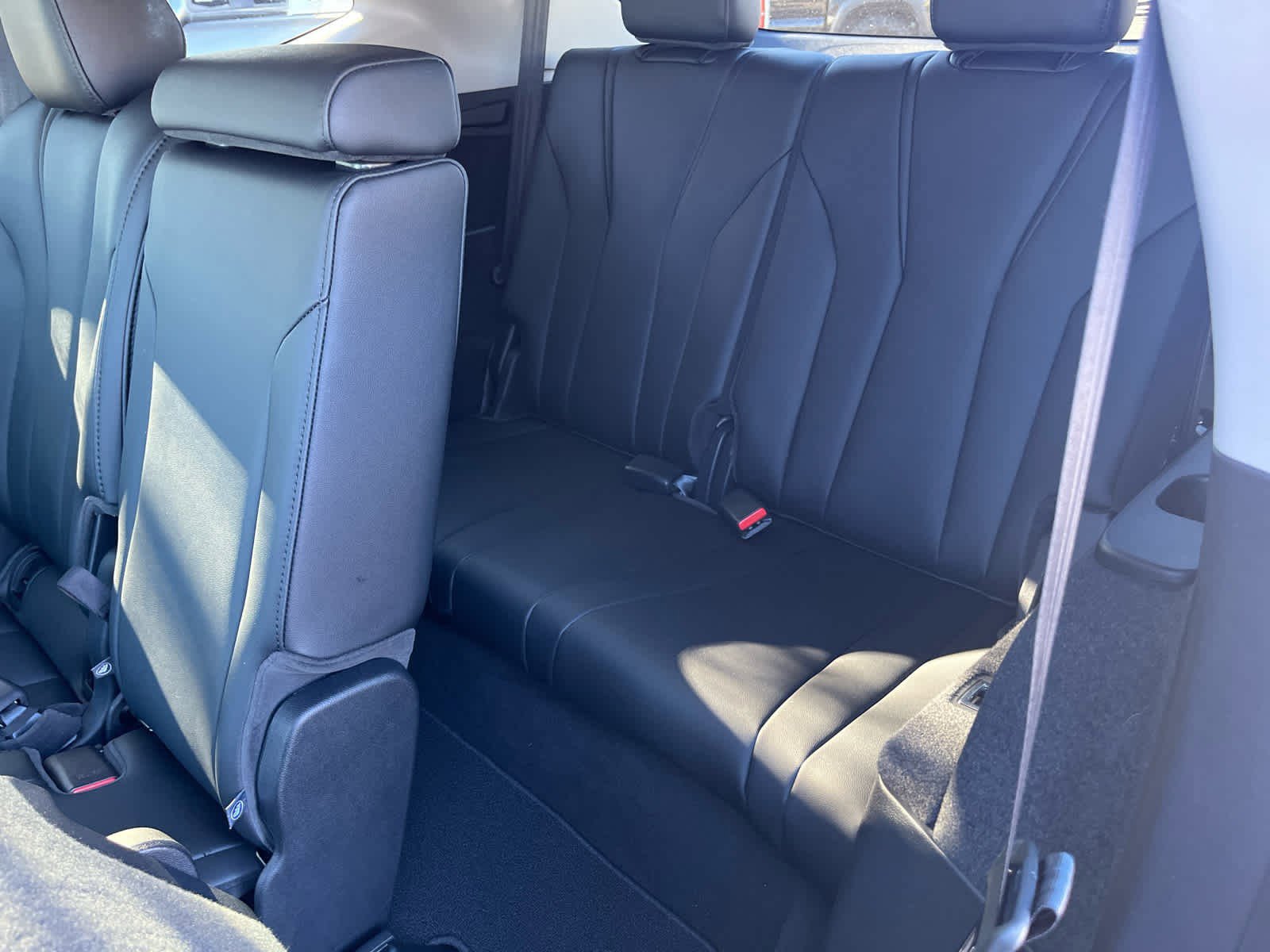 Used 2025 Acura MDX FWD image 22