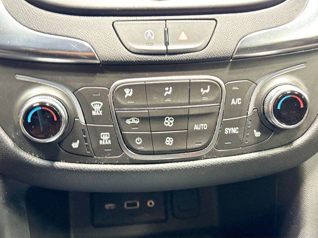 Certified 2024 Chevrolet Equinox LT w/ LPO, Floor Liner Package image 15