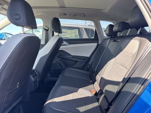 New 2026 Volkswagen Taos SE FWD image 9