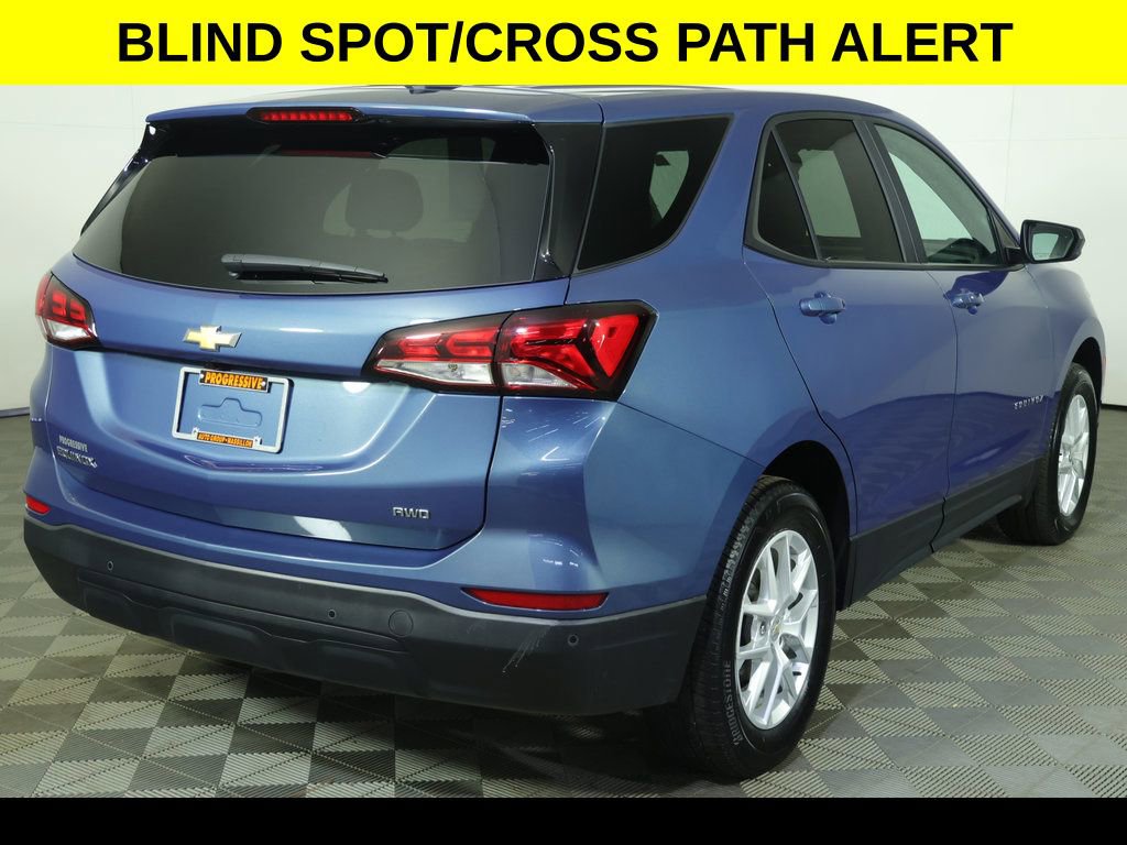 Used 2024 Chevrolet Equinox LS w/ LS Convenience Package image 4