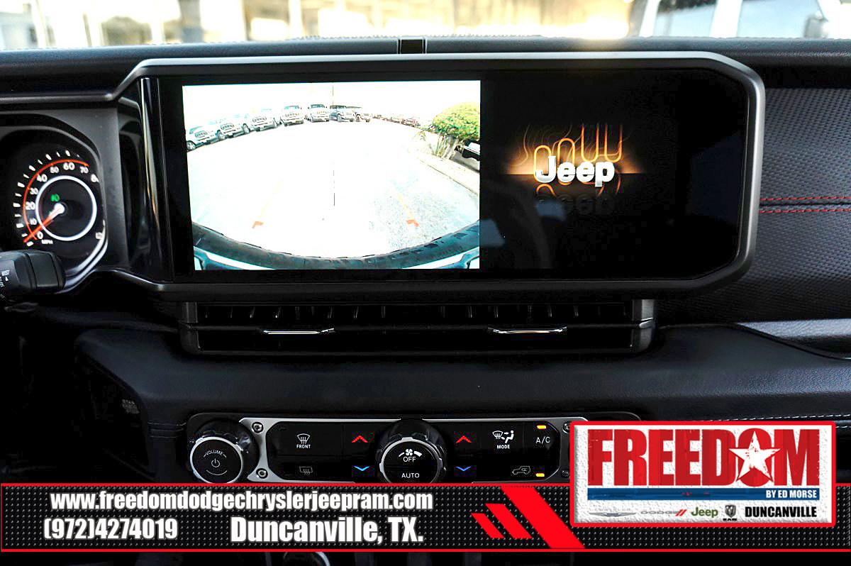 Used 2024 Jeep Wrangler Rubicon AWD/4WD image 15