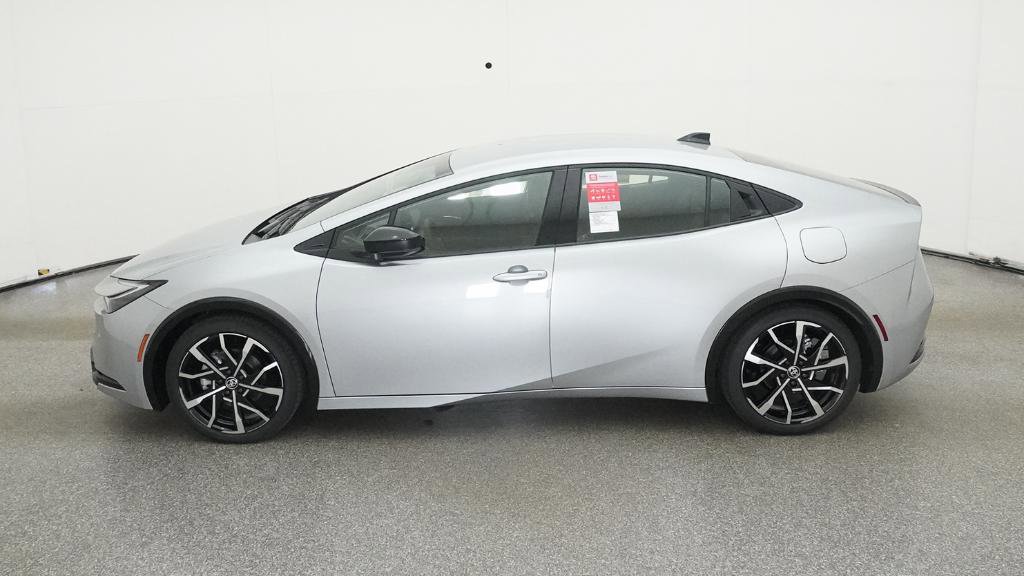 New 2026 Toyota Prius Plug-In Hybrid image 6