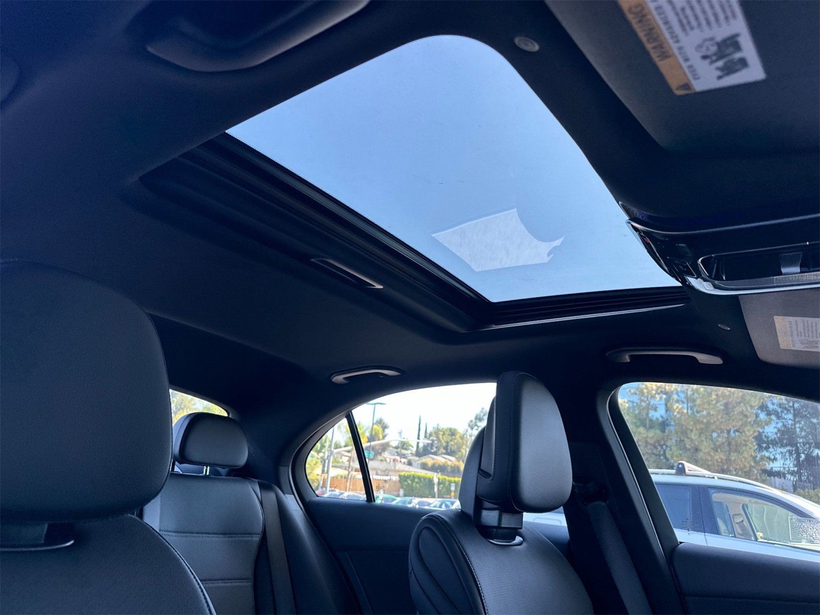 New 2025 Mercedes-Benz C 300 4MATIC Sedan image 17