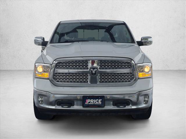 Used 2017 RAM 1500 Laramie w/ Convenience Group AWD/4WD image 2