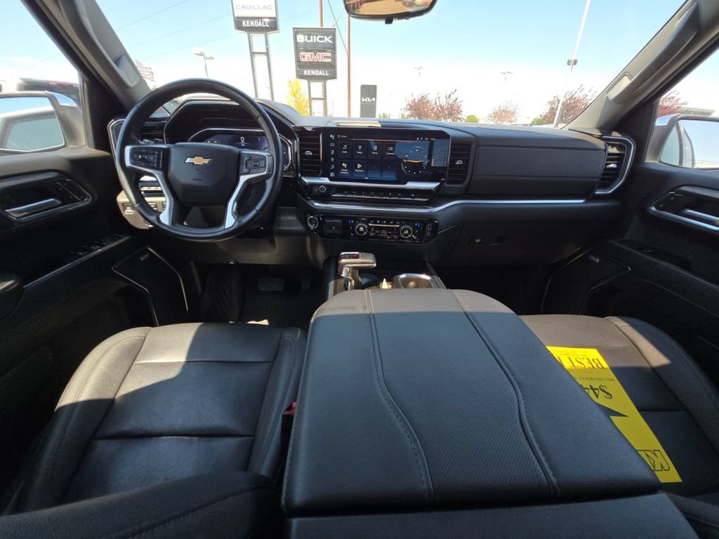 Certified 2023 Chevrolet Silverado 1500 LTZ w/ LTZ Premium Package AWD/4WD image 21