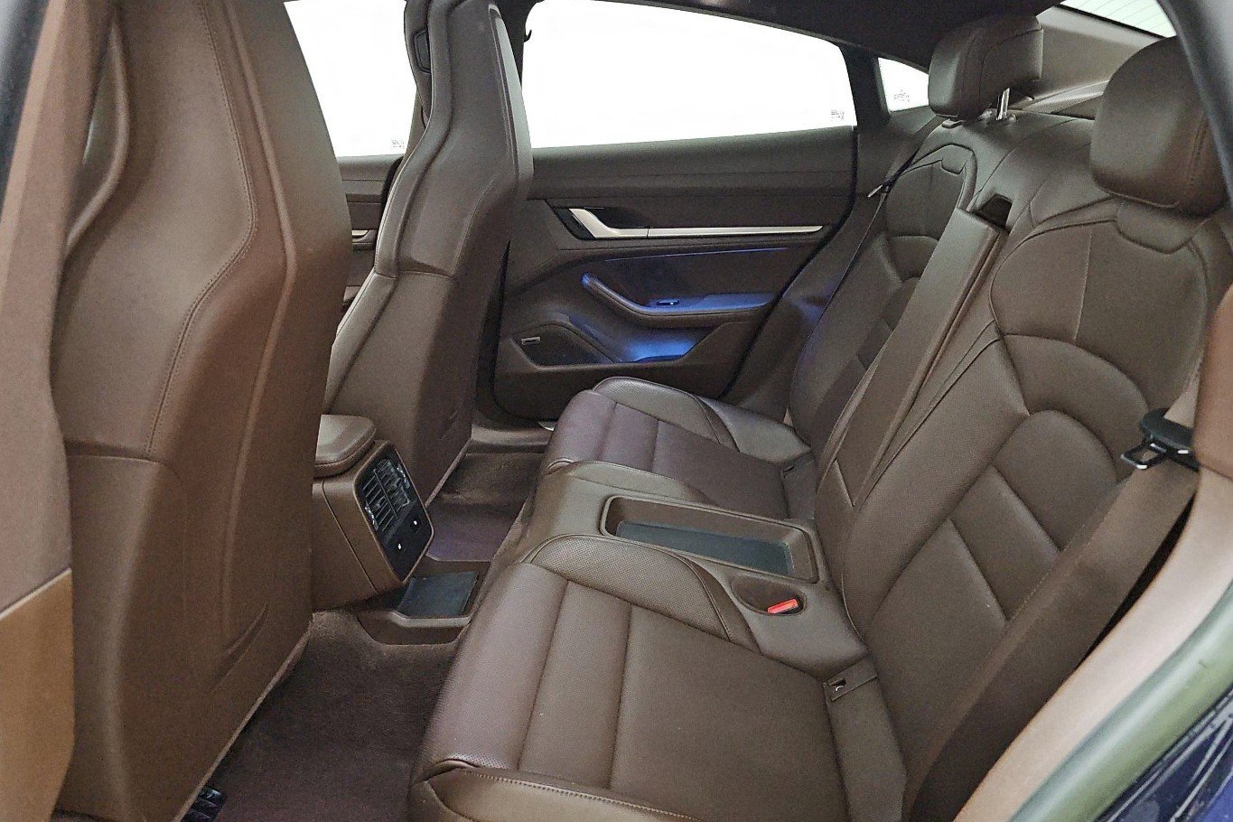 Used 2022 Porsche Taycan 4S image 11