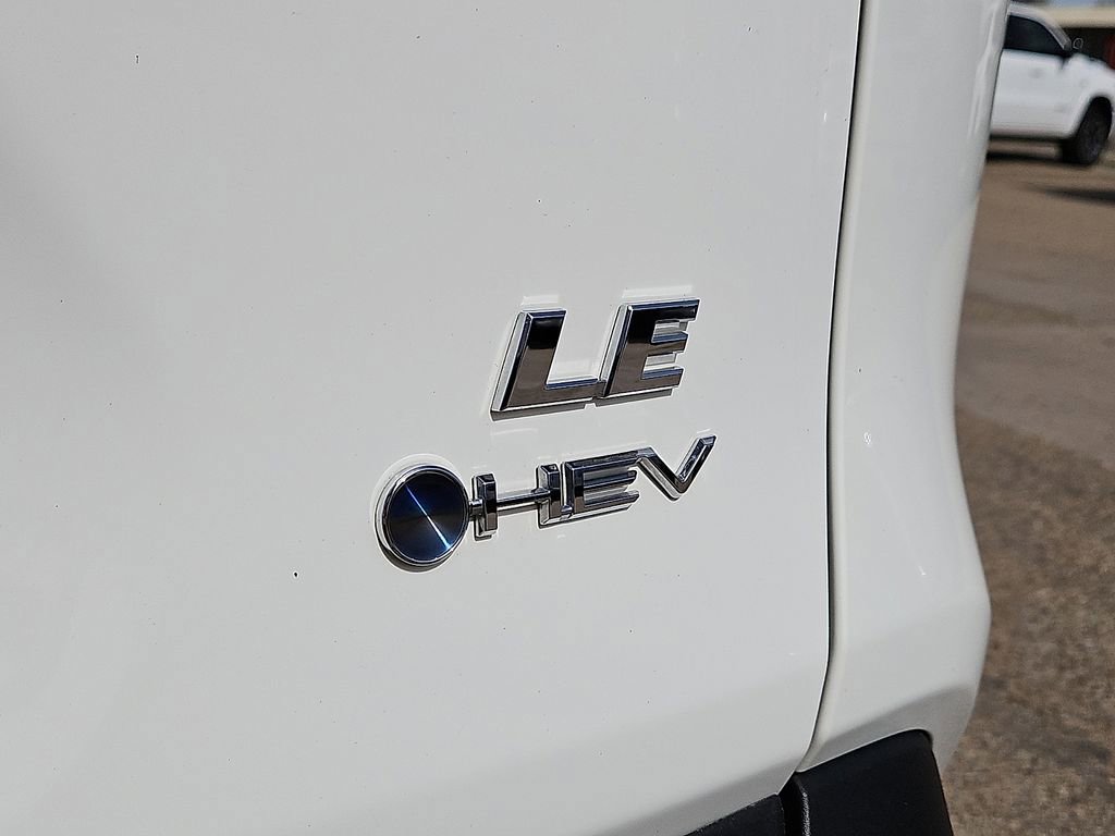 Used 2025 Toyota RAV4 LE image 8