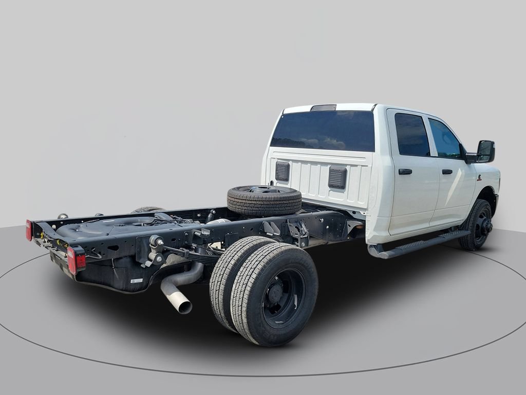 New 2026 RAM 3500 Tradesman AWD/4WD image 3