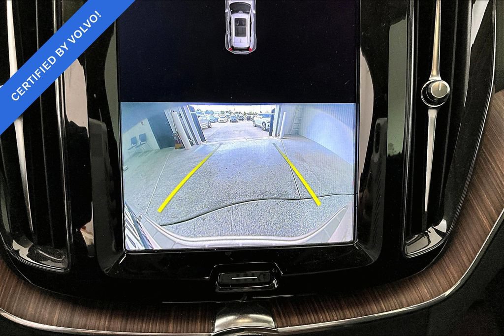 Certified 2023 Volvo XC60 B5 Plus w/ Protection Package Premier FWD image 28