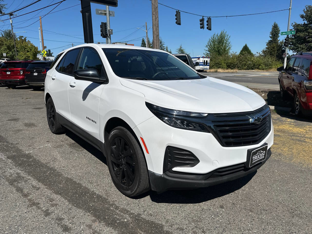 Used 2023 Chevrolet Equinox LS w/ LS Convenience Package image 9