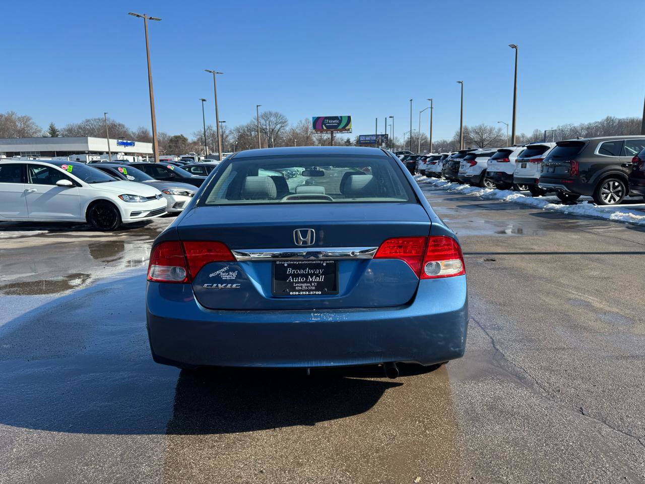 Used 2011 Honda Civic DX-VP image 4
