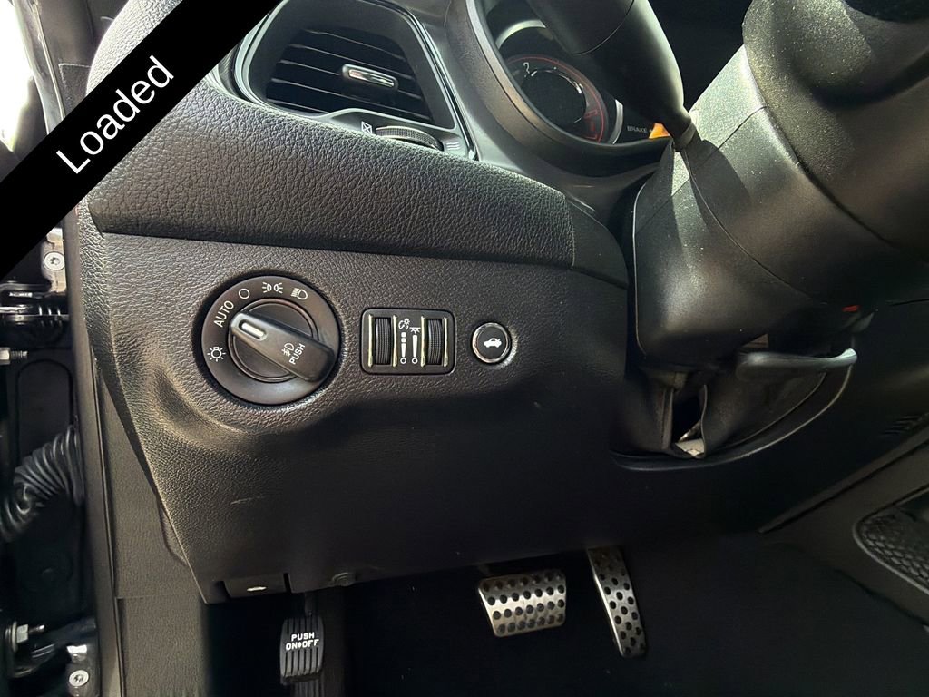 Used 2020 Dodge Challenger R/T image 11