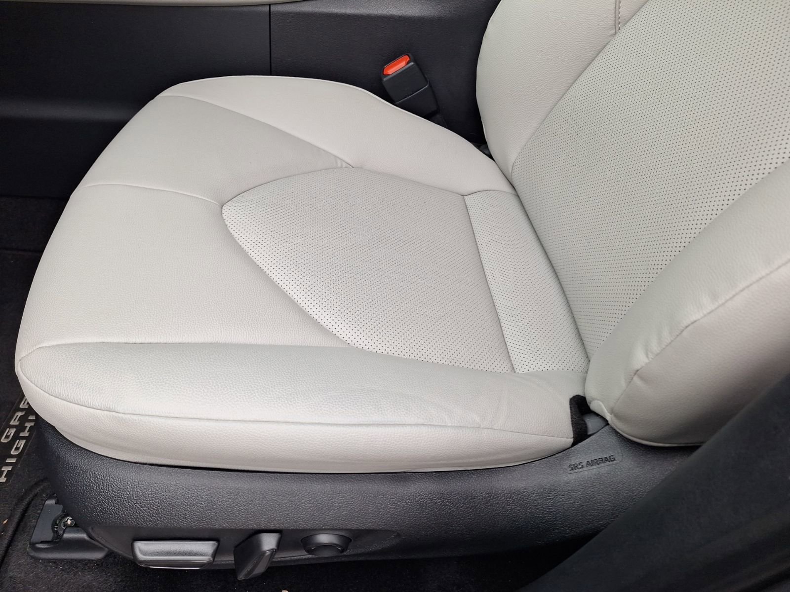 Used 2024 Toyota Grand Highlander XLE image 15