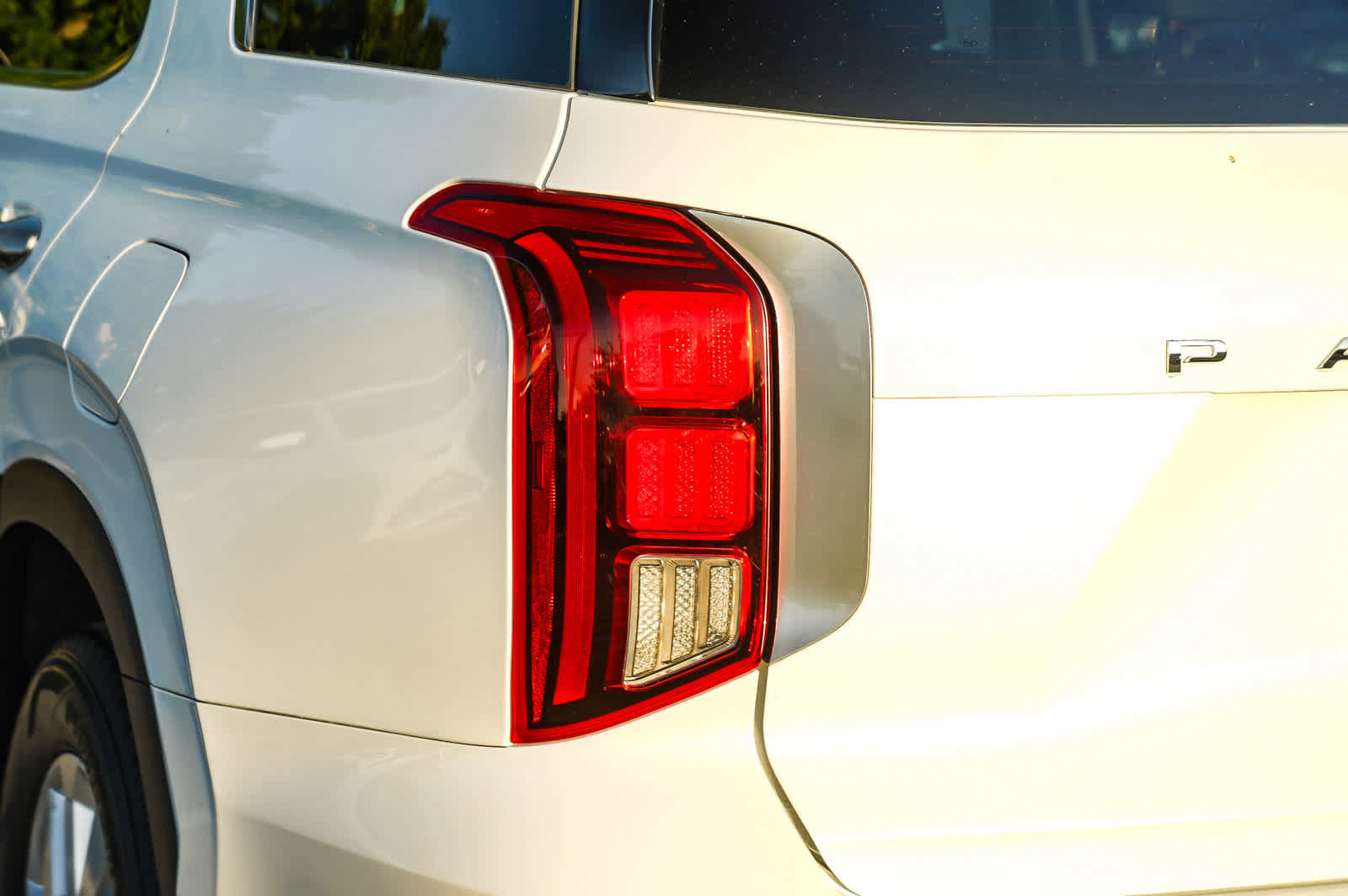Certified 2023 Hyundai Palisade SEL w/ Cargo Package FWD image 8