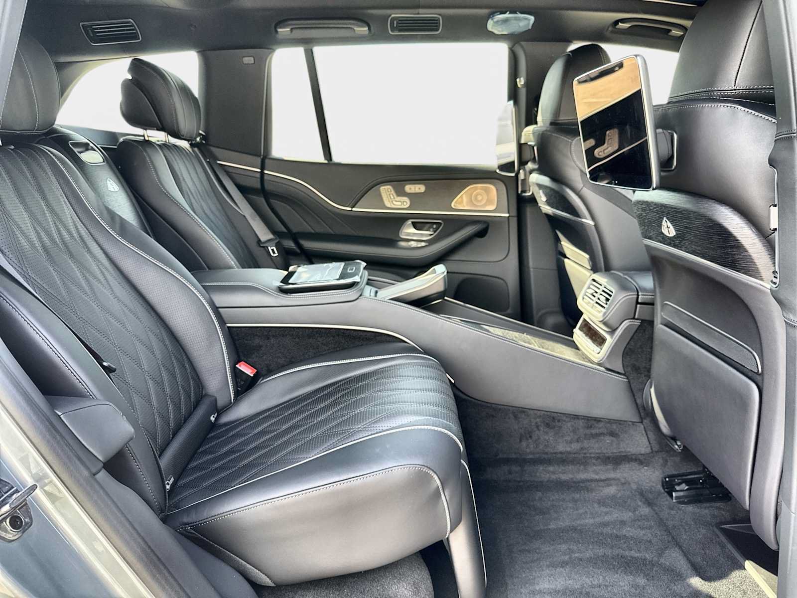 New 2026 Mercedes-Benz Maybach GLS 600 4MATIC image 19