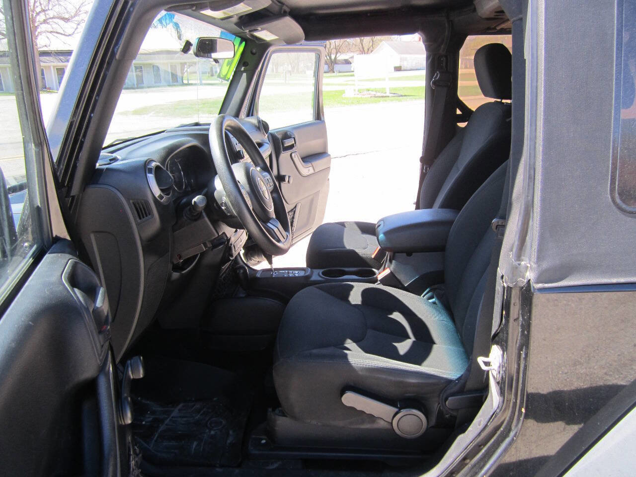 Used 2015 Jeep Wrangler Sport image 7