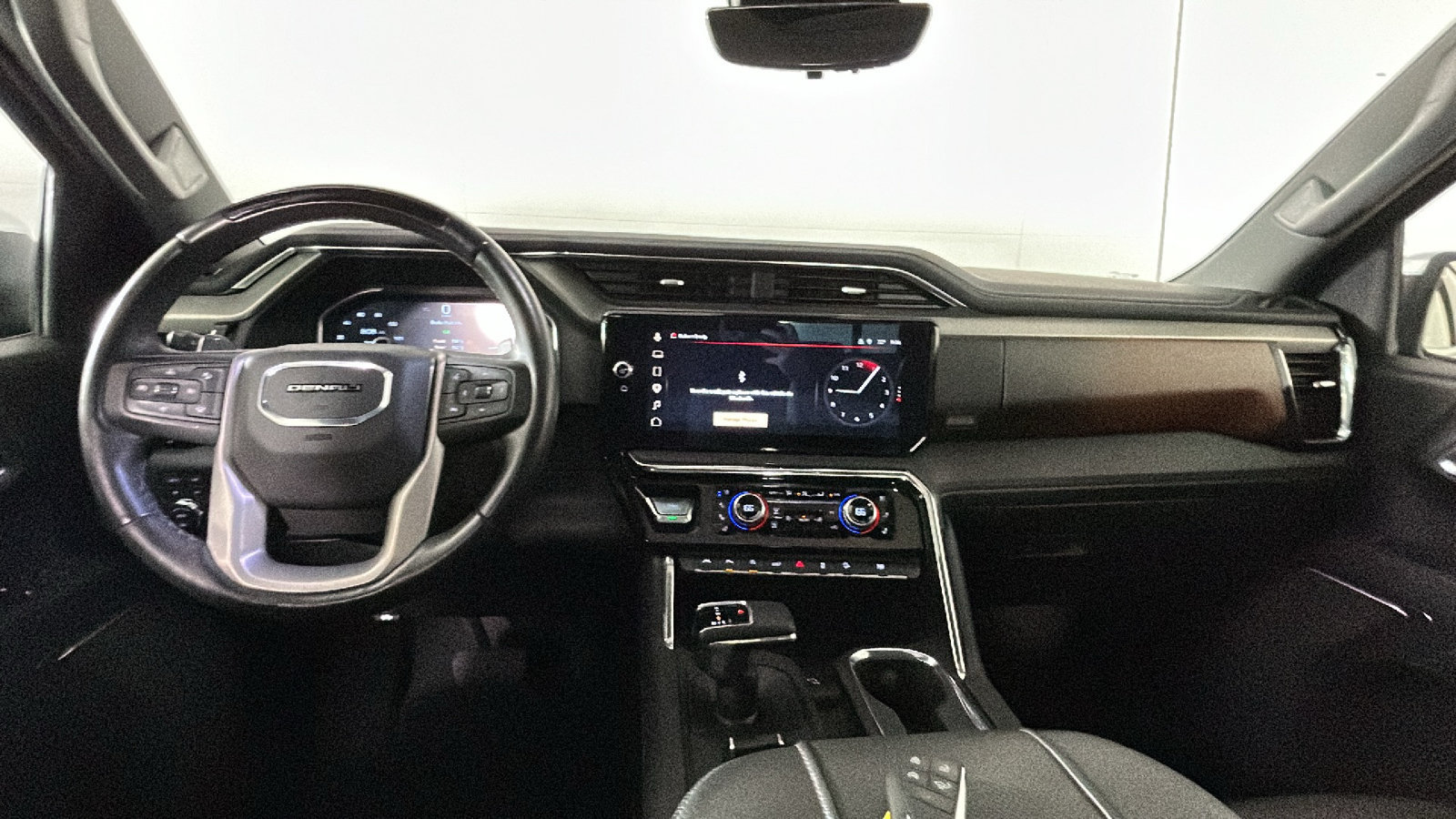 Used 2024 GMC Sierra 1500 Denali AWD/4WD image 32