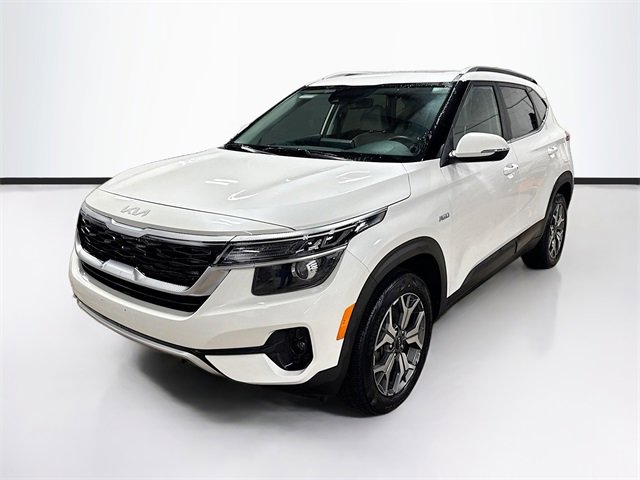 Used 2023 Kia Seltos EX image 3