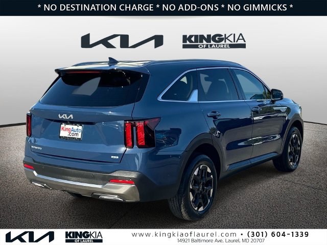 Used 2025 Kia Sorento S AWD/4WD image 23