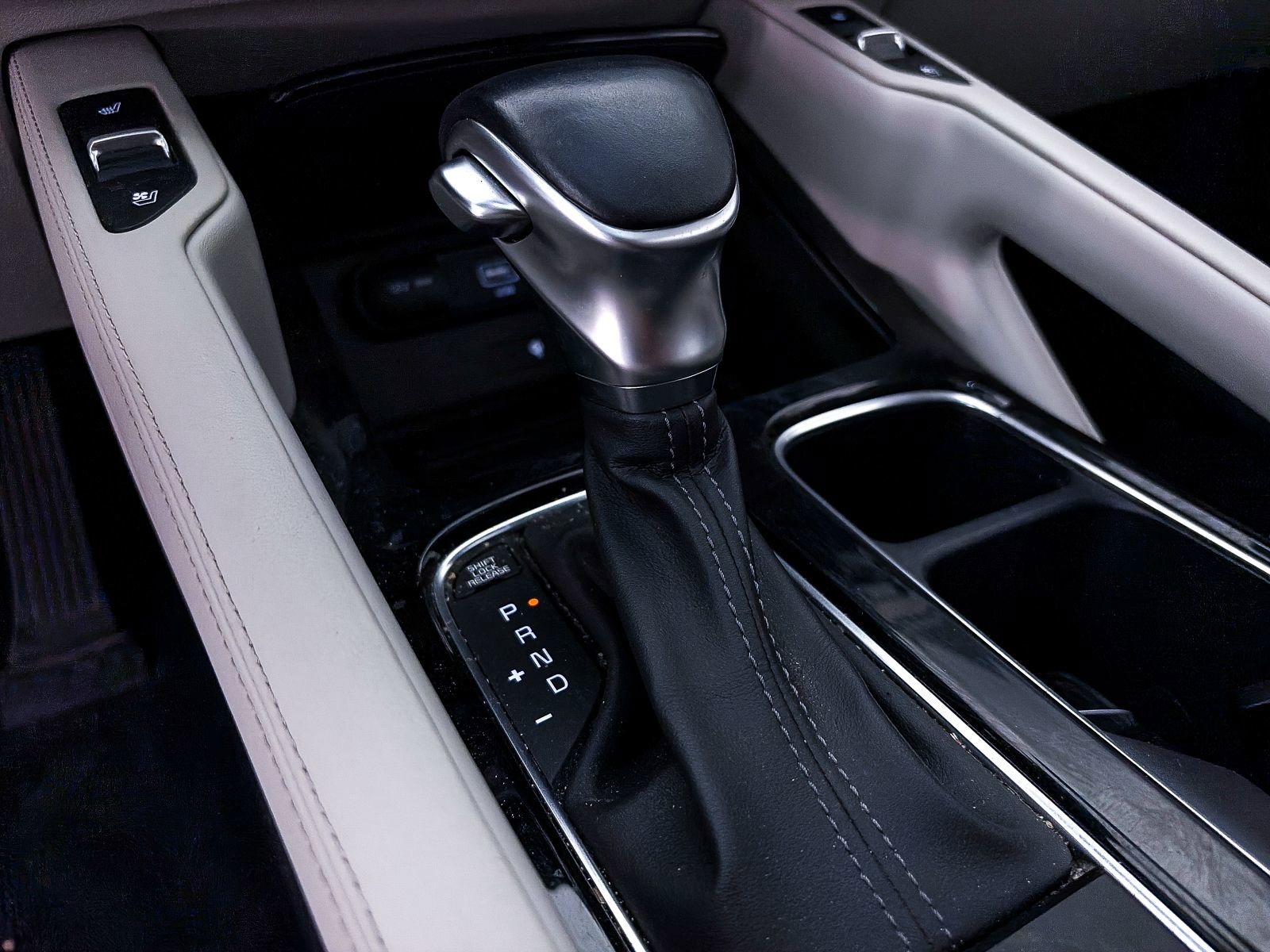 Used 2020 Kia Telluride EX FWD image 25