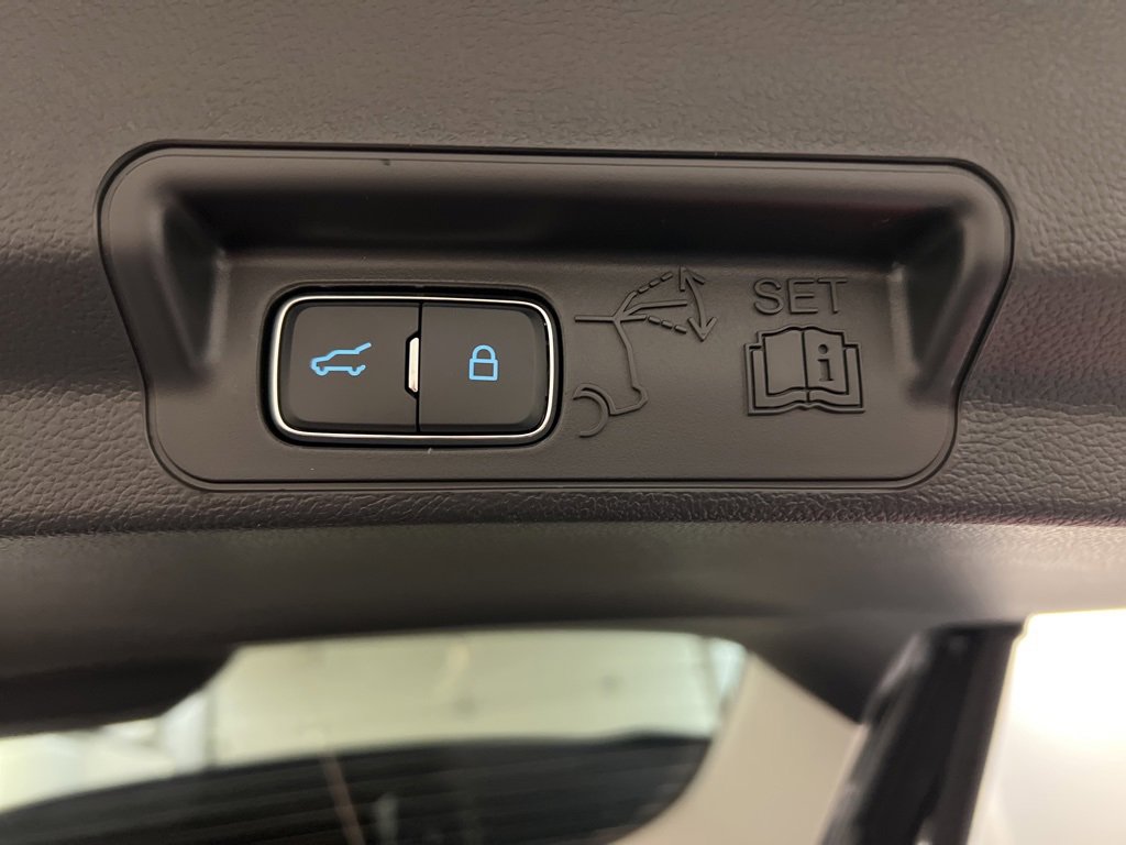 New 2025 Ford Explorer Active w/ Active Comfort Package image 36