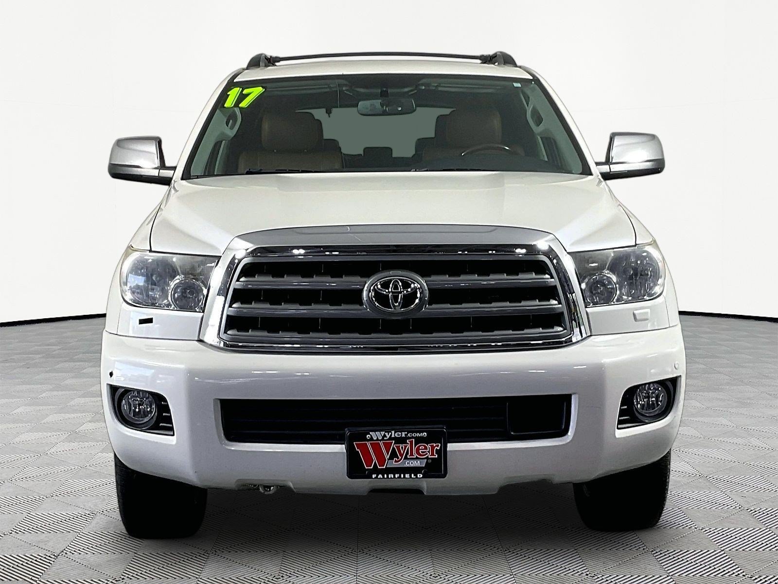 Used 2017 Toyota Sequoia Platinum RWD image 2